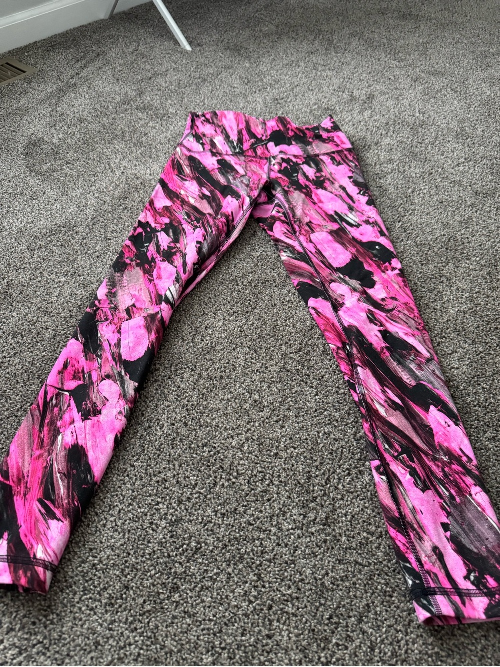 lululemon athletica Pink & Black Abstract Print Leggings